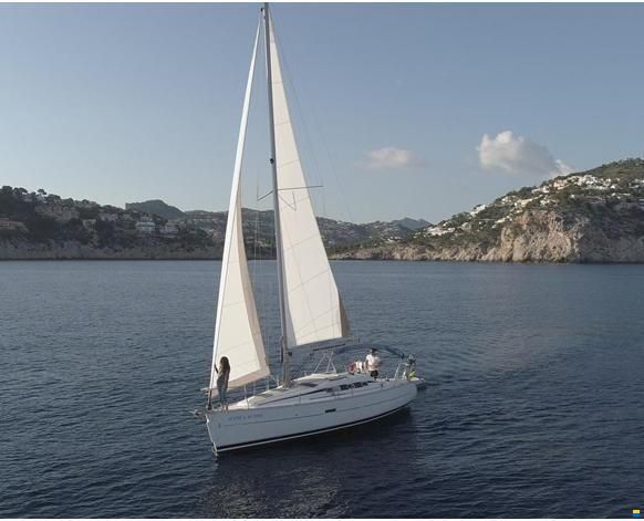 Beneteau Oceanis 323