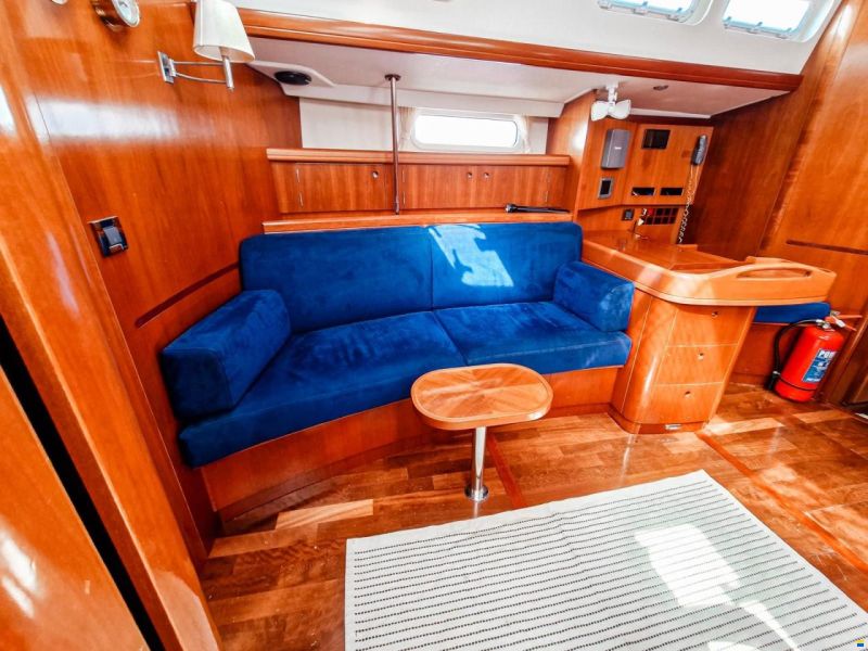 Beneteau 57