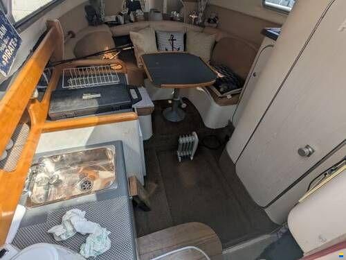 Sealine International Senator 230