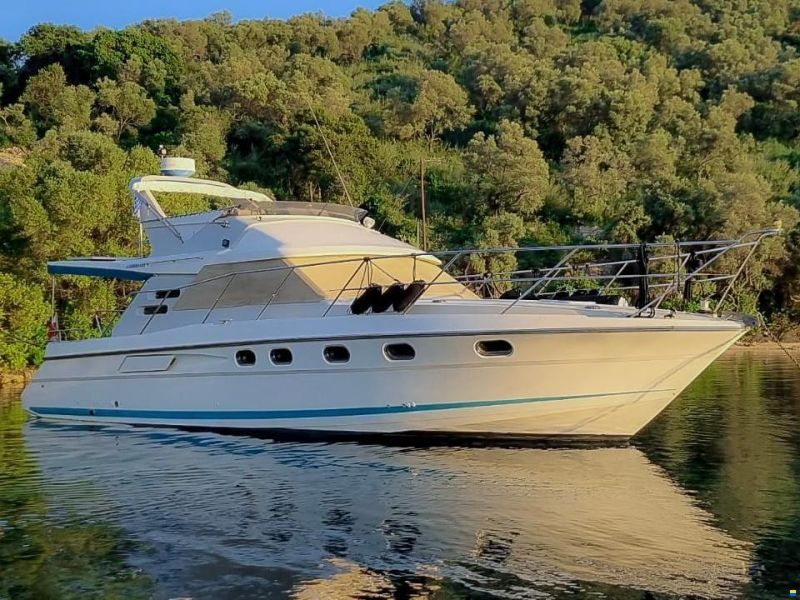 Fairline 43