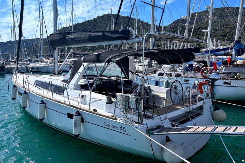 Beneteau Oceanis 45