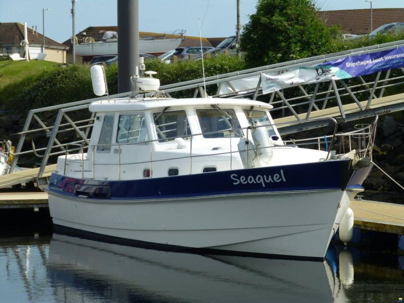 Hardy 32 Commander