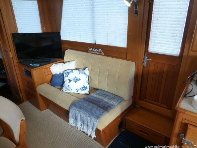 Grand Banks 42