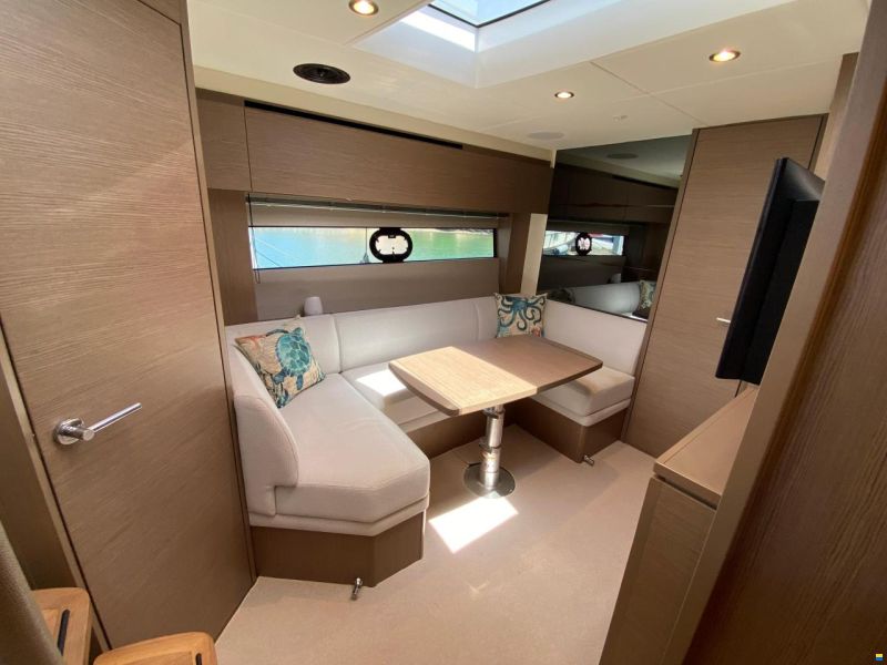 Princess V40