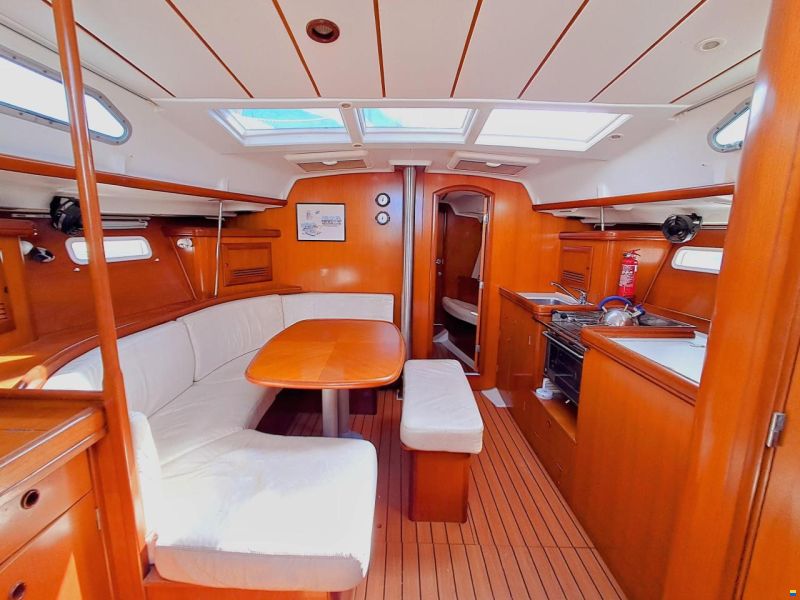 Beneteau Oceanis Clipper 393