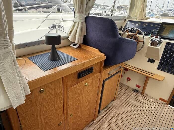 Hardy 32 Commander