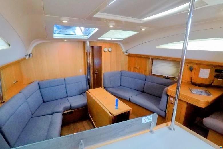 Elan Marine Impression