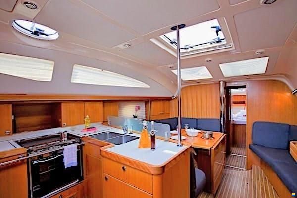 Elan Marine Impression