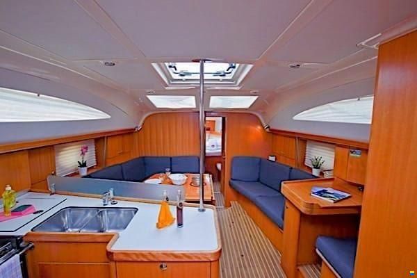 Elan Marine Impression