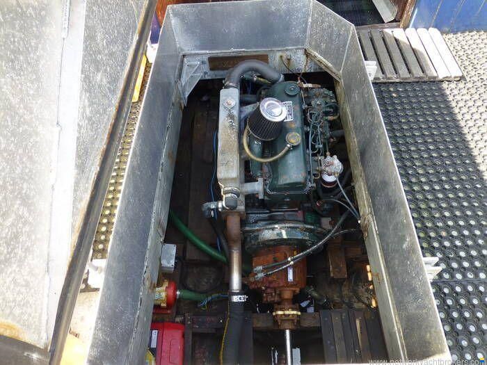Custom Built John Gaff 8.25 fishing boat