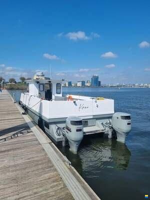 9.5 Catamaran