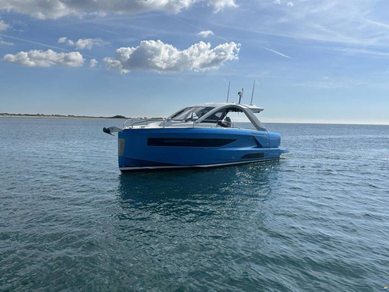 Jeanneau DB37