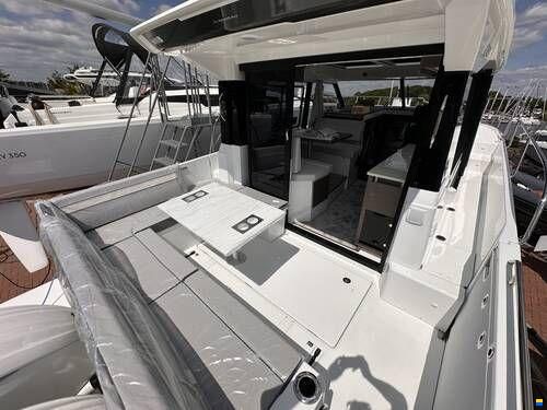 Jeanneau Merry Fisher 1095 Coupe Series 2