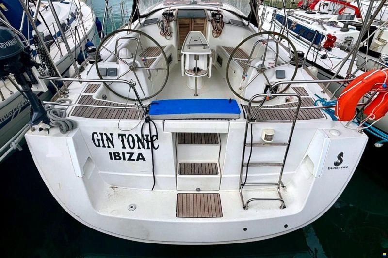 Beneteau Oceanis 43