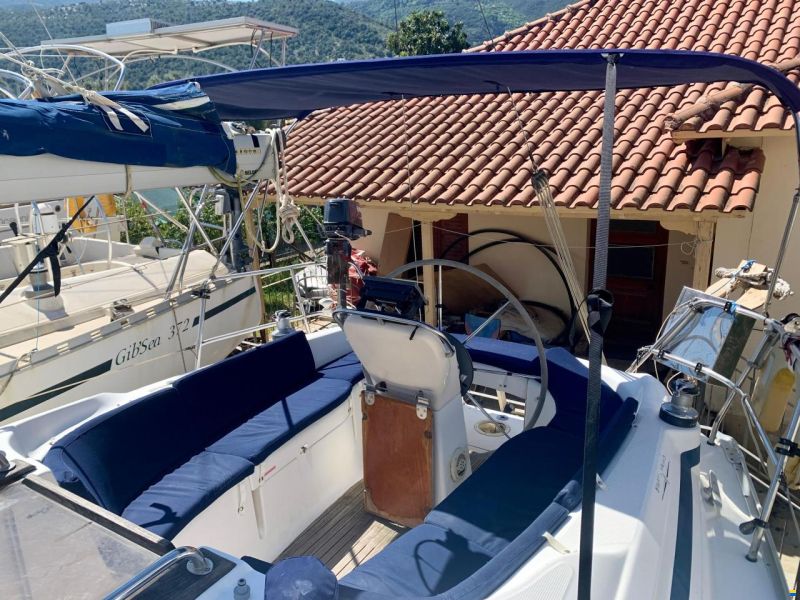 Bavaria 32
