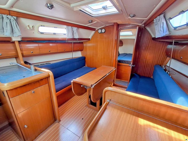 Bavaria 32