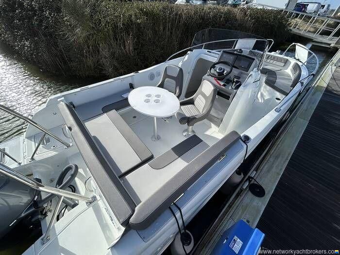Jeanneau Cap Camarat 6.5 CC Series 3