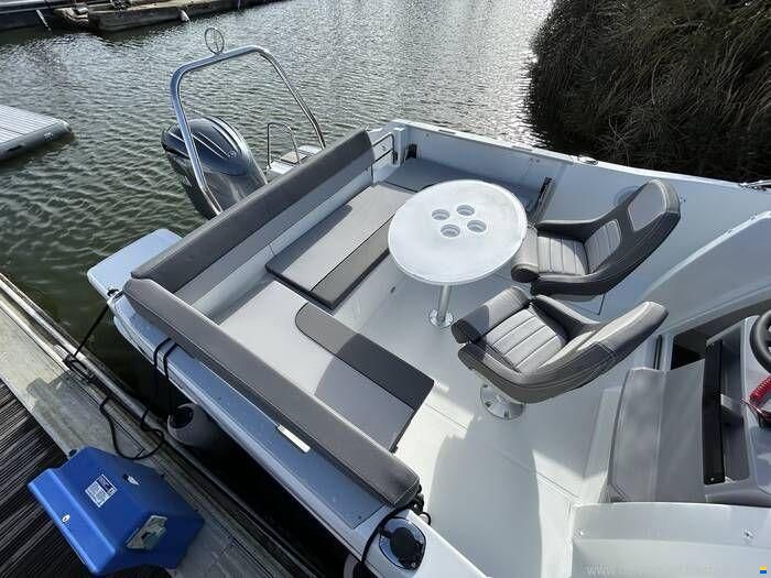 Jeanneau Cap Camarat 6.5 CC Series 3