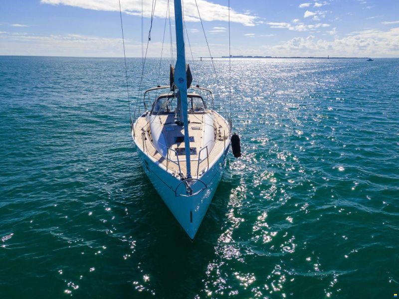 Azuree 46