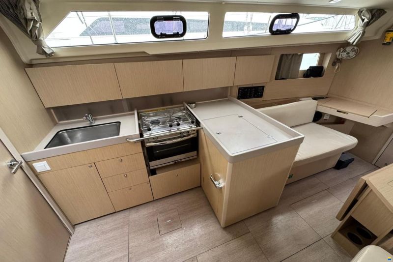 Beneteau Oceanis 41.1