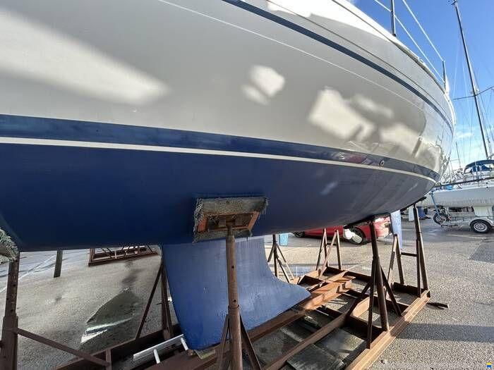 Bavaria 32