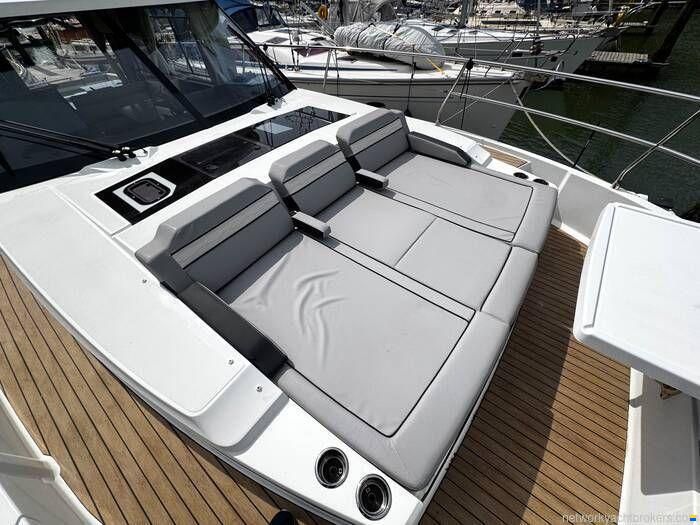 Jeanneau Merry Fisher 1295 Fly
