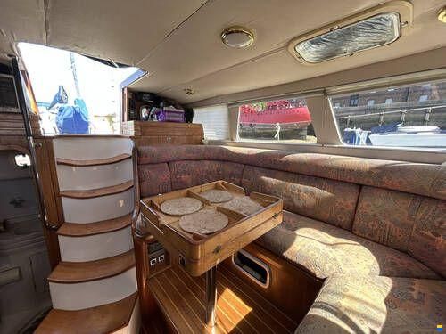 Vancouver 38 Pilothouse