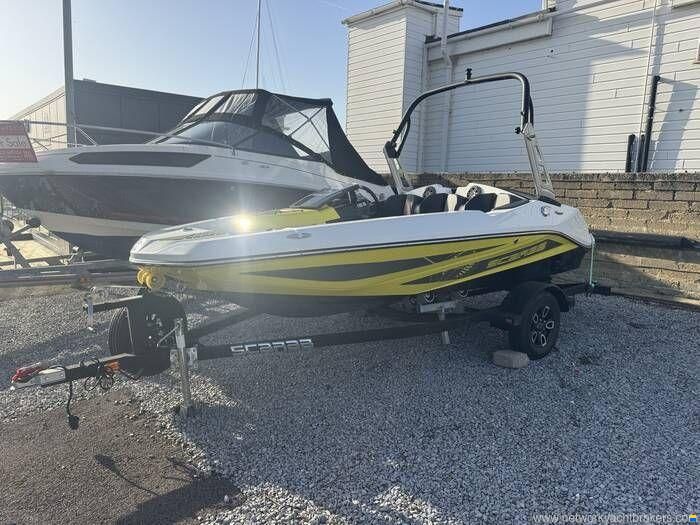 Scarab 165