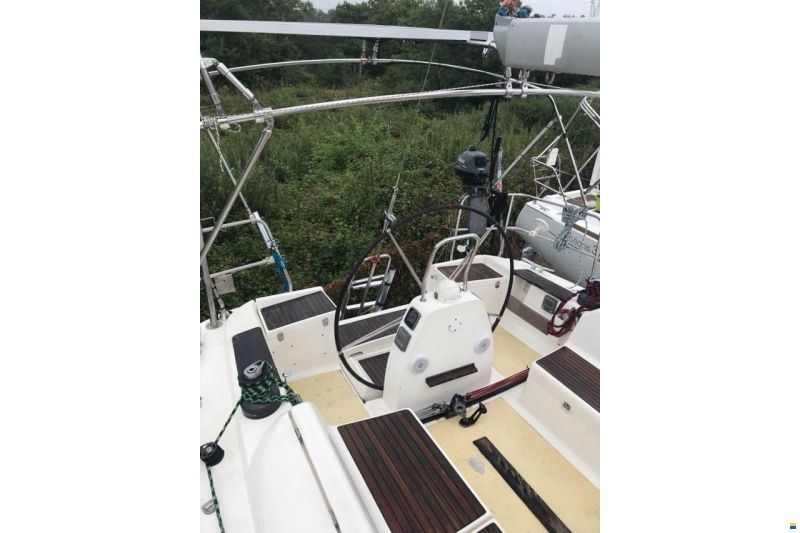 Dufour 40 Performance