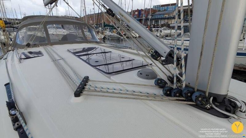 Bavaria Cruiser 37