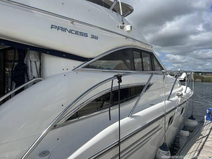 Princess 38