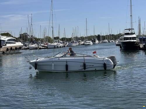 Jeanneau Cap Camarat 6.5 DC