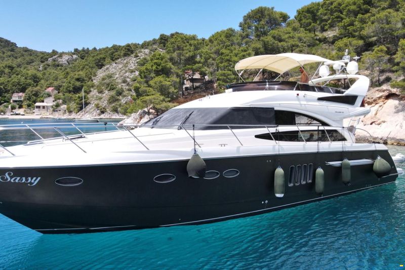 Princess 62 Flybridge Motor Yacht