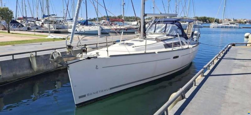 Beneteau Oceanis 37