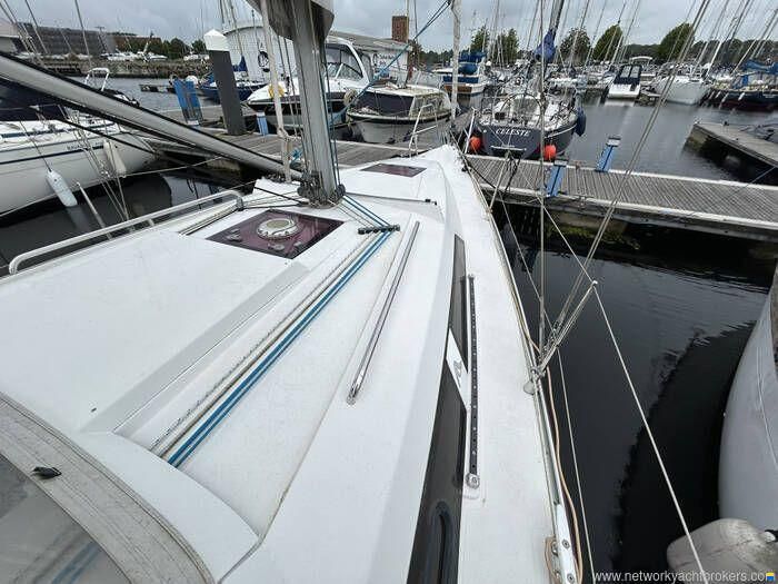 Hanse 320