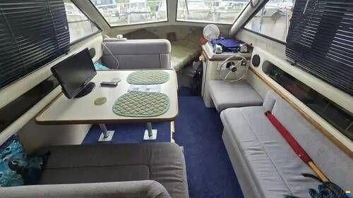 Carver 26 Command Bridge