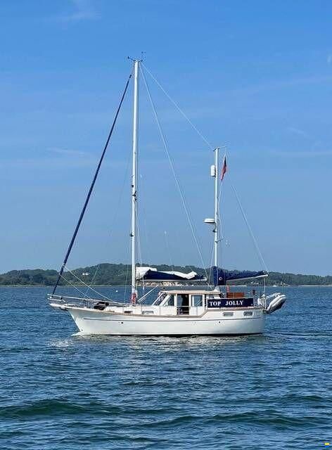 Nauticat 33