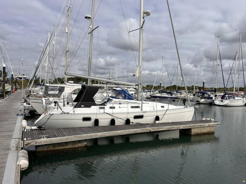 Beneteau Oceanis 351