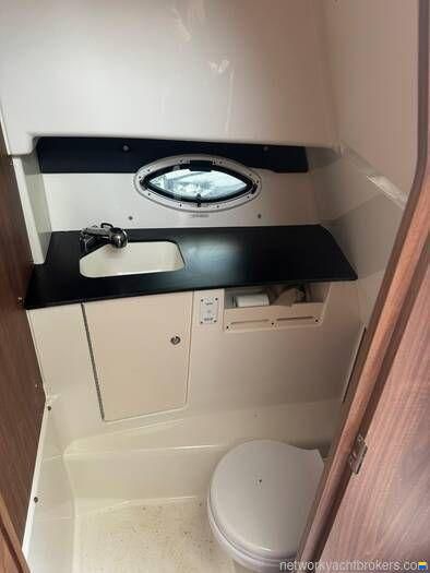 Quicksilver 905 Pilothouse