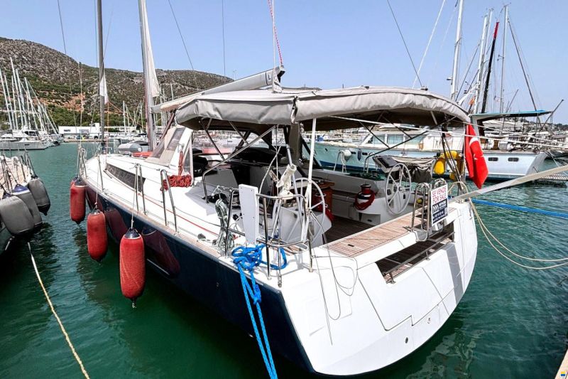 Beneteau Oceanis 55