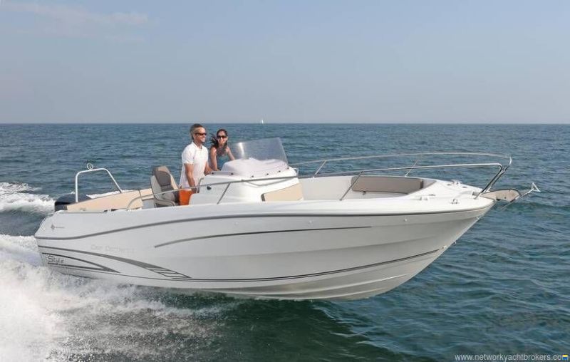 Jeanneau Cap Camarat 7.5 CC