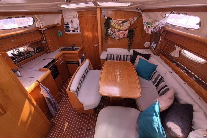 Bavaria Cruiser 42