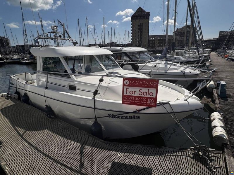 Beneteau Antares 710