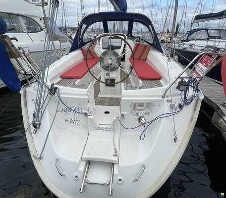 Bavaria 37