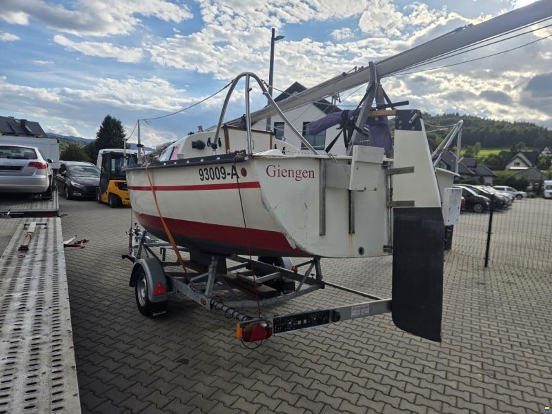 Bavaria 606
