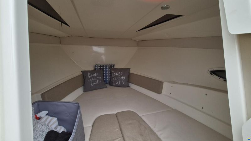 Bayliner 742