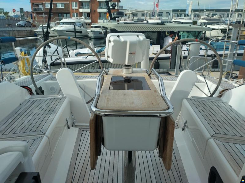 Hanse 385