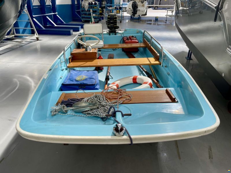 Boston Whaler del 1966