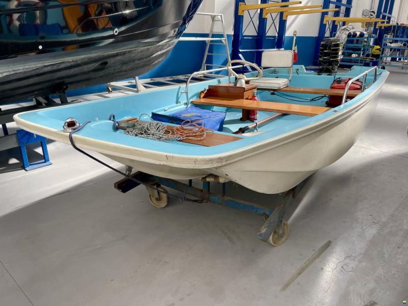 Boston Whaler del 1966