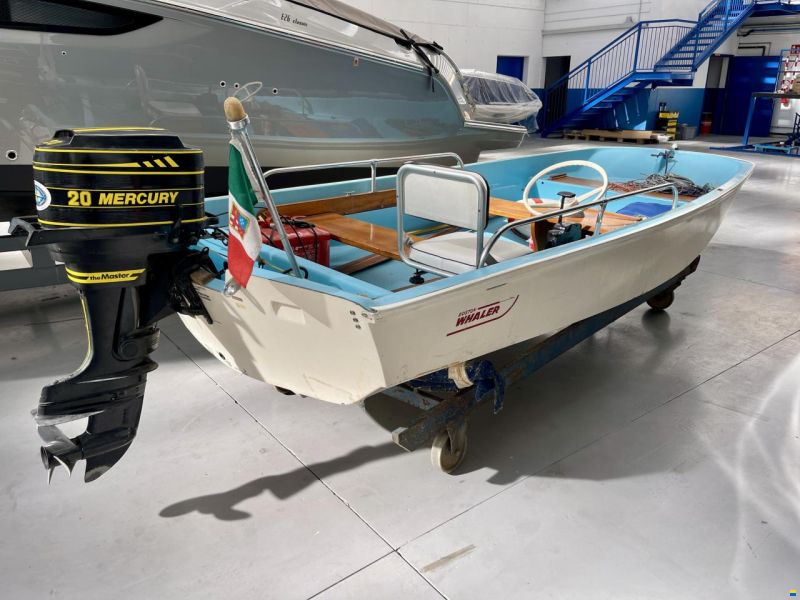 Boston Whaler del 1966